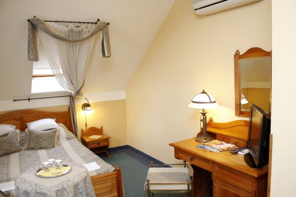Levay Villa Hotel (Miskolc)